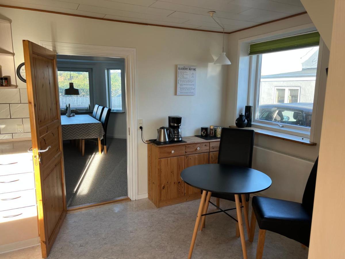 Hyggeligt Byhus Harboør Exteriör bild